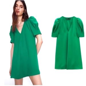 🎉SALE!!!🎉 Zara Puff Sleeve Mini Dress😍💗